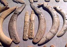 (Ivoren) Kleppers werden meestal gebruikt in het oude Mesopotamië om oorlogen aan te kondigen.